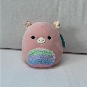 Hettie the hog with rainbow tummy 8"